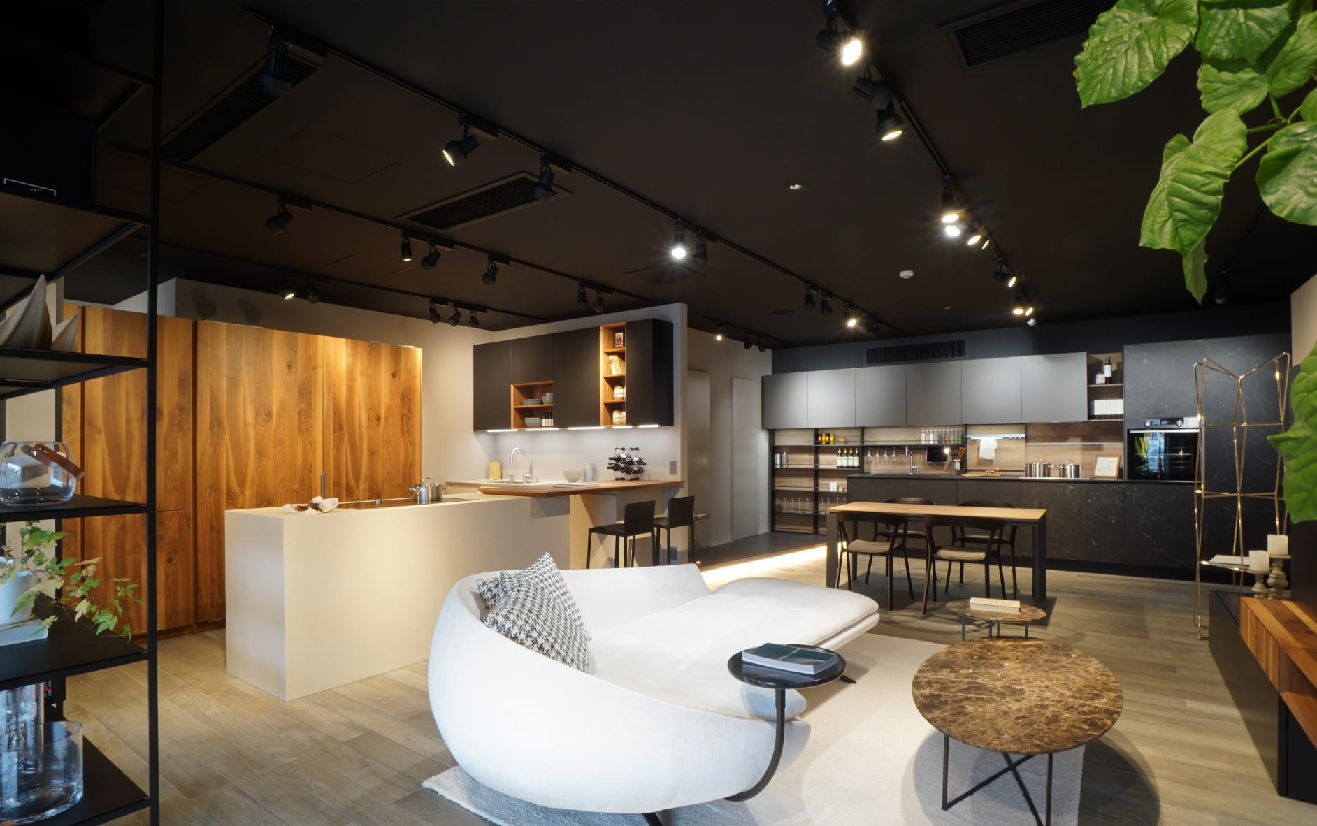 Euromobil 東京ショールーム