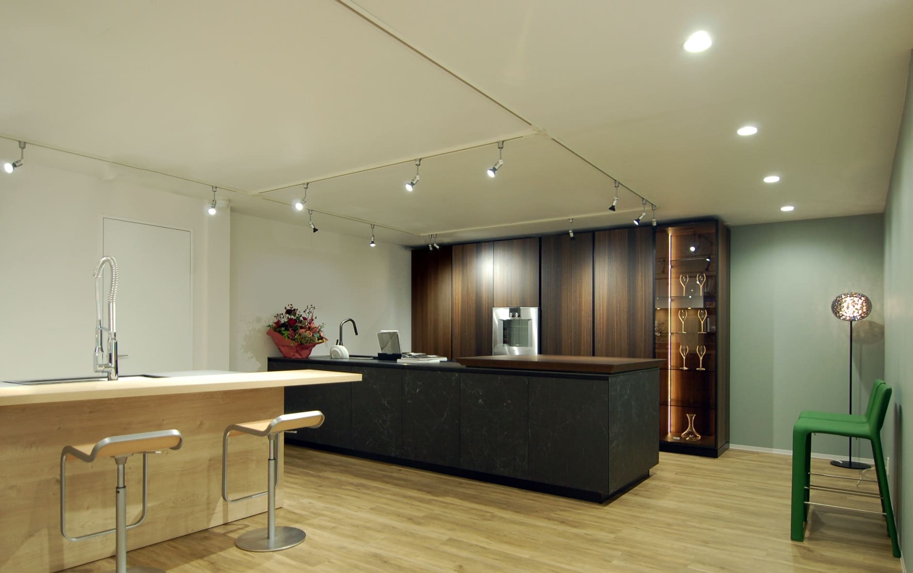 Euromobil 静岡ショールーム